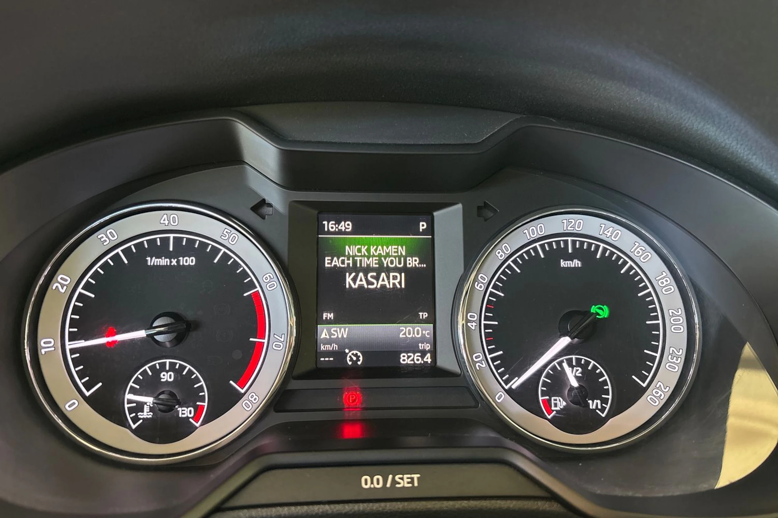 Ruskea (beige) Skoda OCTAVIA 2019 kuva 14.