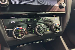 Ruskea (beige) Skoda OCTAVIA 2019 kuva 21.