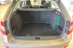 Ruskea (beige) Skoda OCTAVIA 2019 kuva 24.