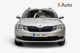 harmaa Skoda Octavia 2019 kuva 5.