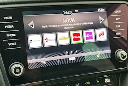 harmaa Skoda Octavia 2019 kuva 22.