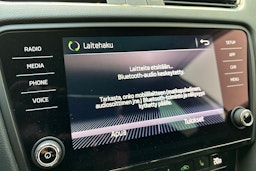 harmaa Skoda Octavia 2019 kuva 23.