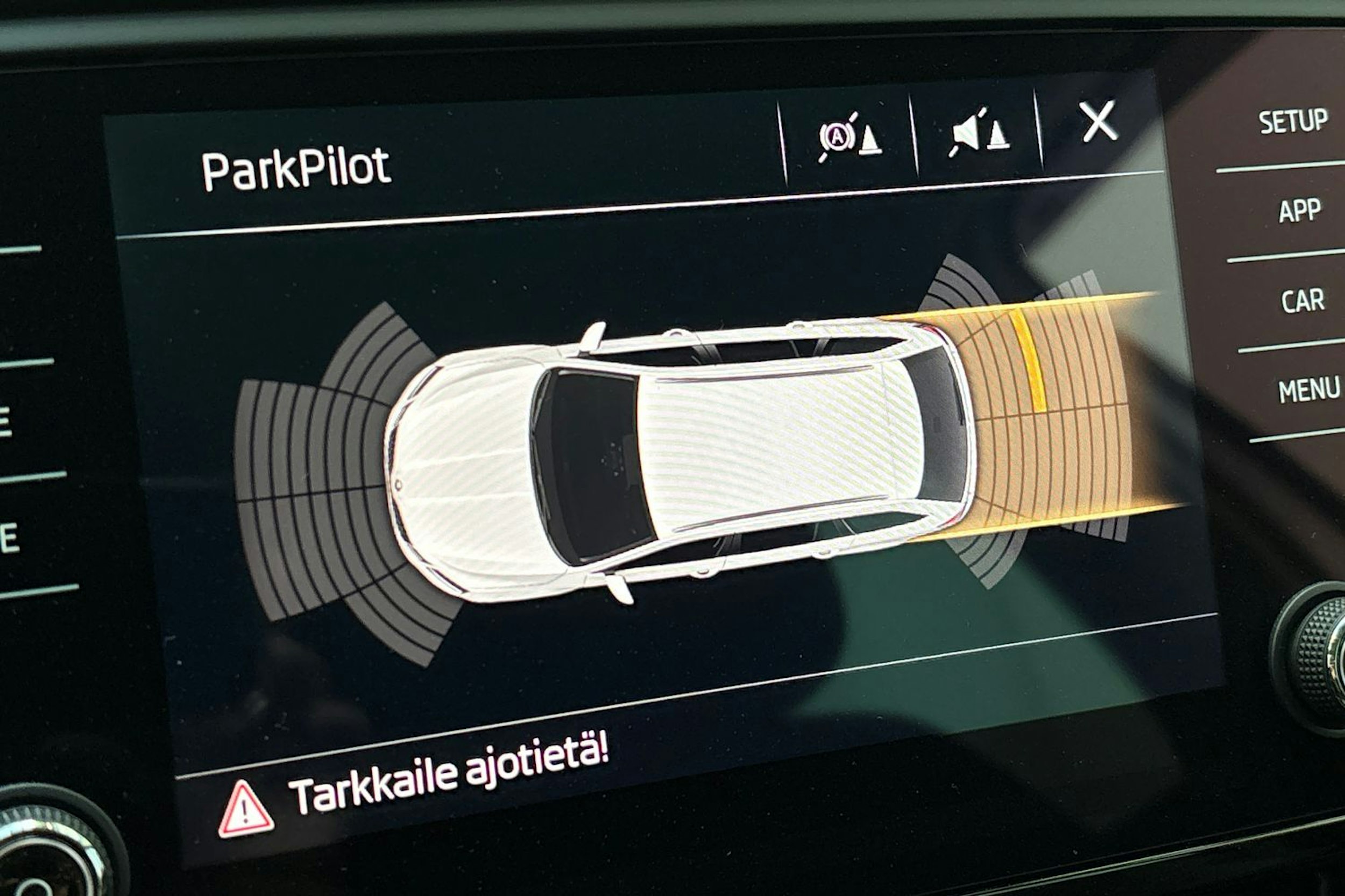 harmaa Skoda Octavia 2019 kuva 25.