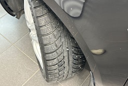 musta Skoda Octavia 2019 kuva 10.