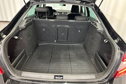 musta Skoda Octavia 2019 kuva 33.