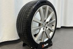 musta Skoda Octavia 2019 kuva 34.