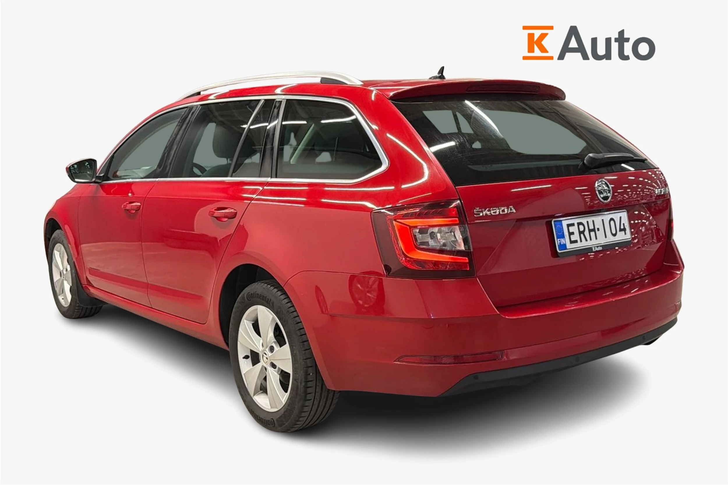 punainen Skoda Octavia 2019 kuva 3.