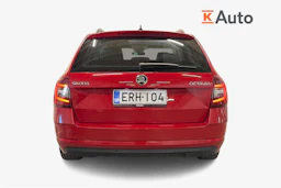 punainen Skoda Octavia 2019 kuva 4.