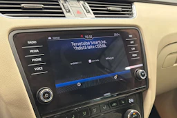 punainen Skoda Octavia 2019 kuva 26.