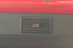 punainen Skoda Octavia 2019 kuva 33.