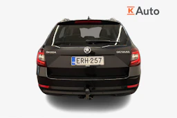 musta Skoda Octavia 2019 kuva 3.