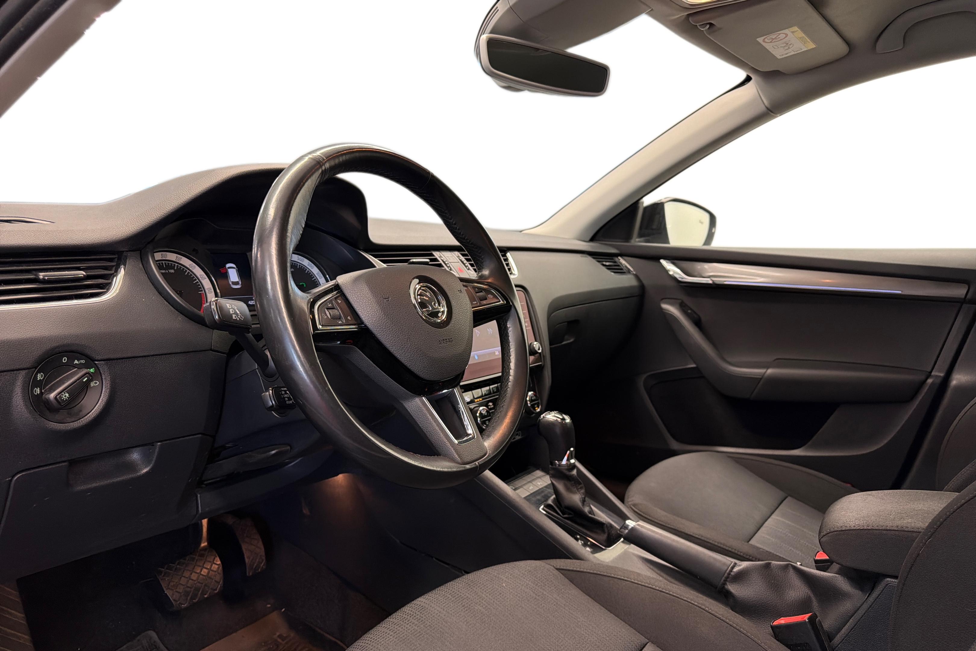 Skoda Octavia 2019, bild 6/33