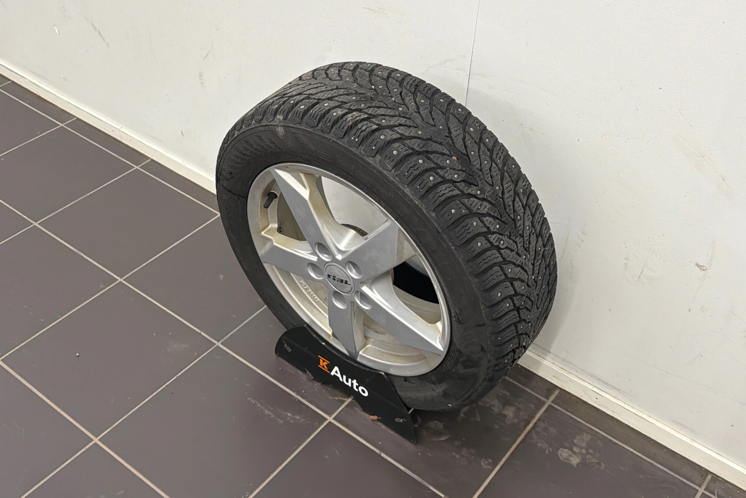 musta Skoda Octavia 2019 kuva 10.