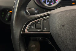 musta Skoda Octavia 2019 kuva 17.