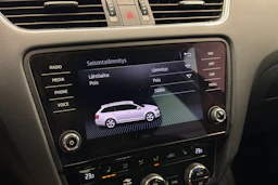 musta Skoda Octavia 2019 kuva 31.