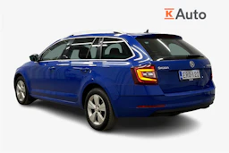 sininen Skoda Octavia 2019 kuva 2.