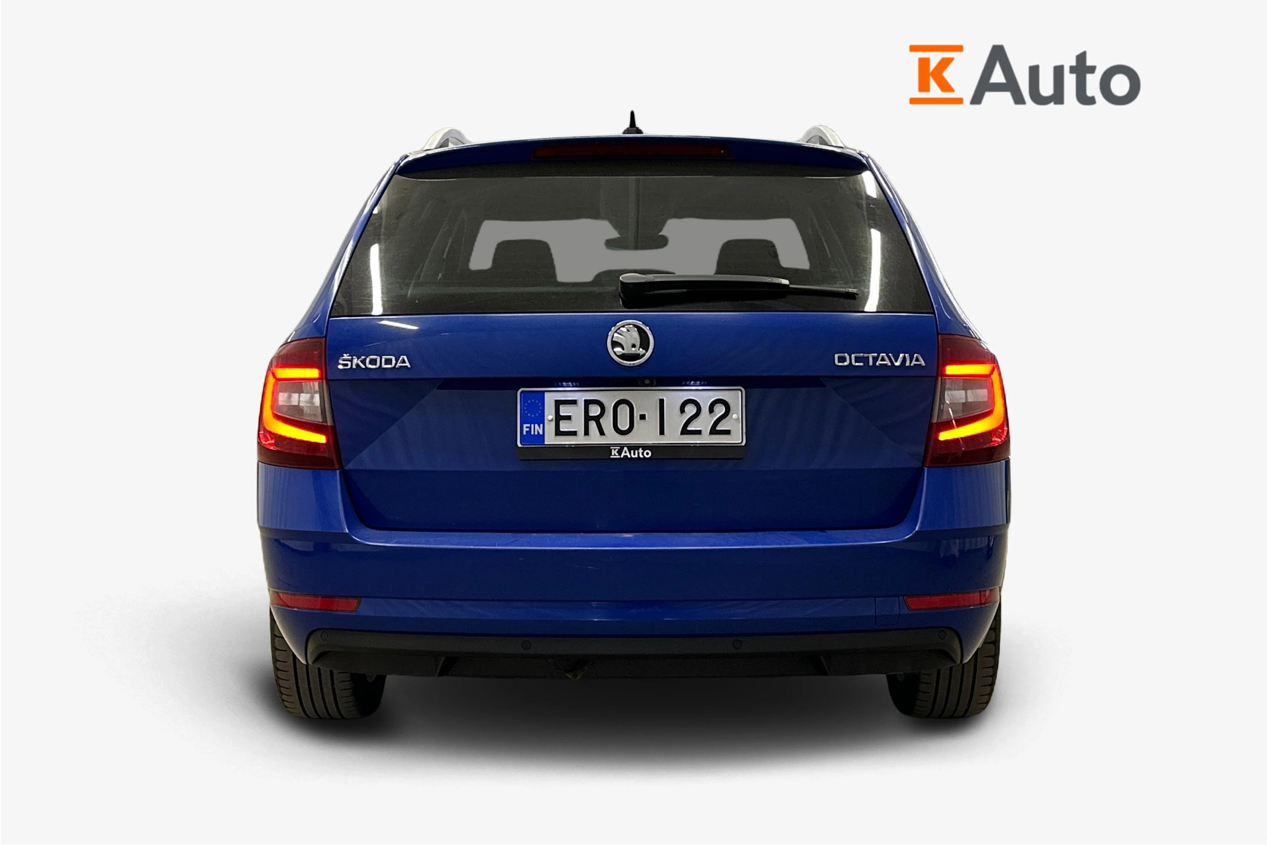 sininen Skoda Octavia 2019 kuva 3.