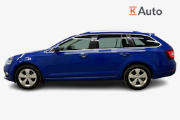 sininen Skoda Octavia 2019 kuva 5.