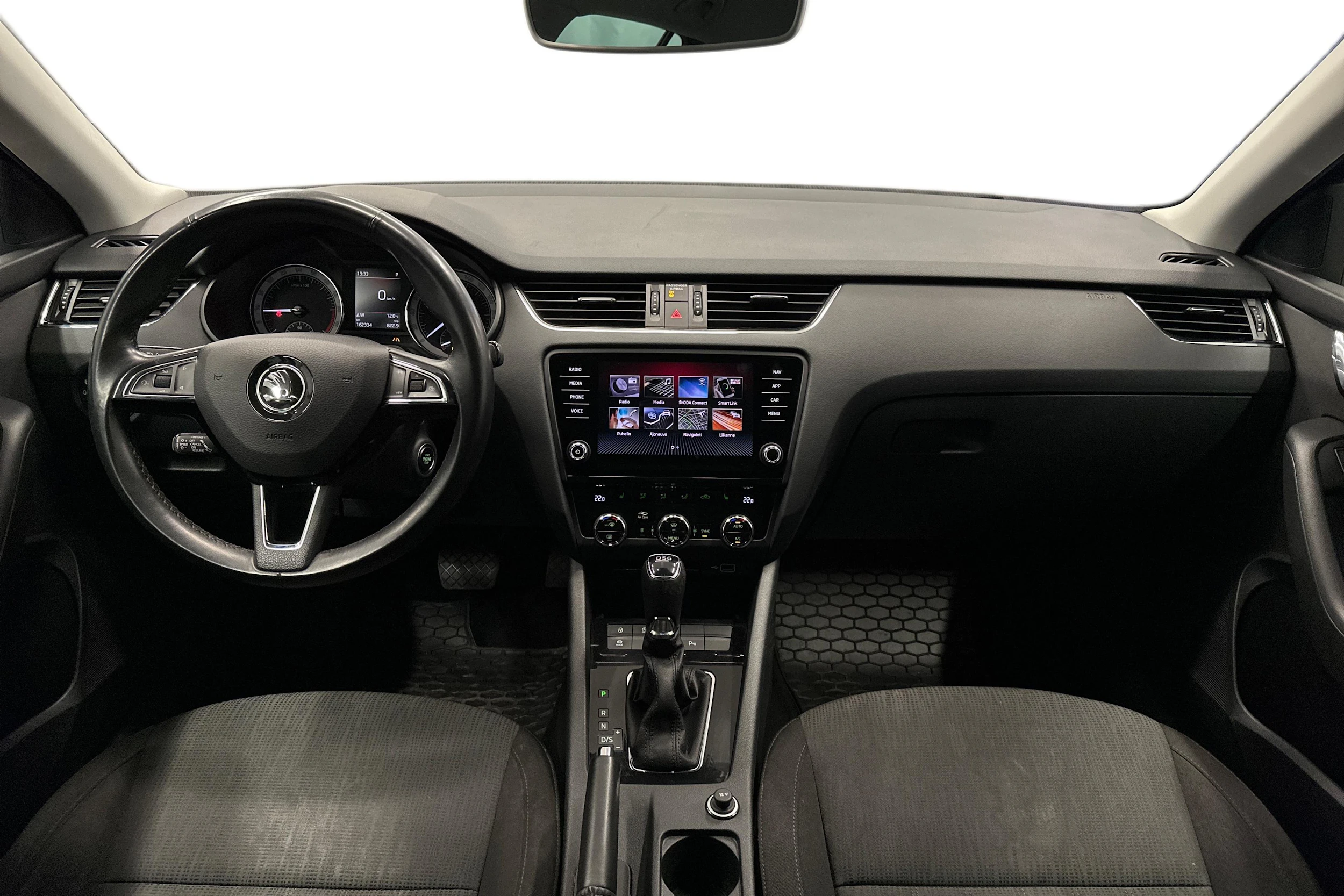 sininen Skoda Octavia 2019 kuva 7.