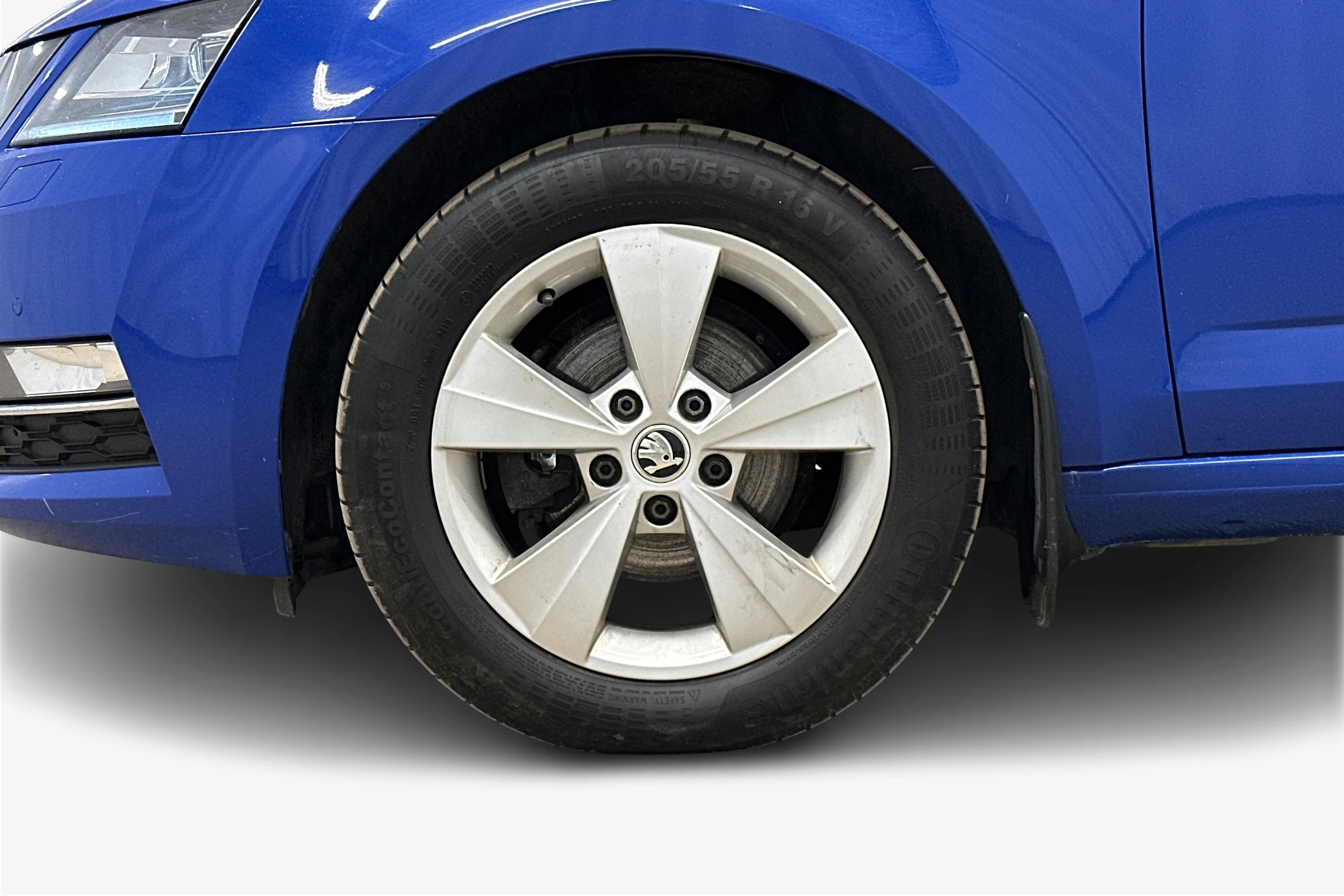 sininen Skoda Octavia 2019 kuva 9.