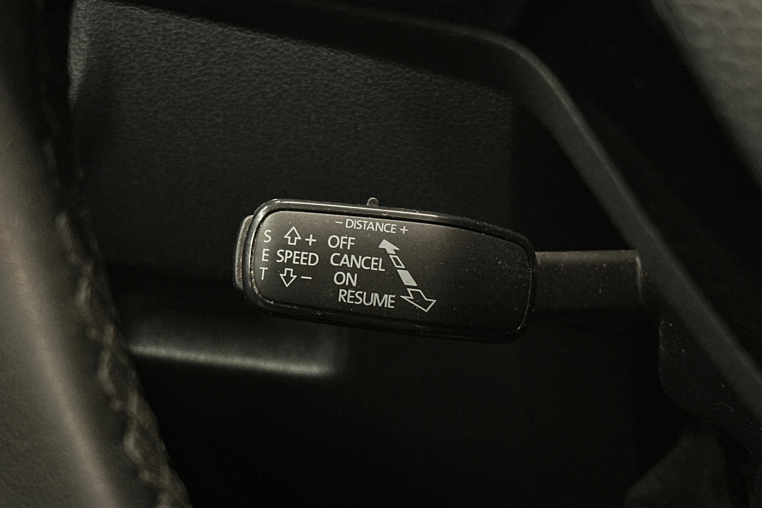 sininen Skoda Octavia 2019 kuva 18.