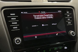 sininen Skoda Octavia 2019 kuva 20.