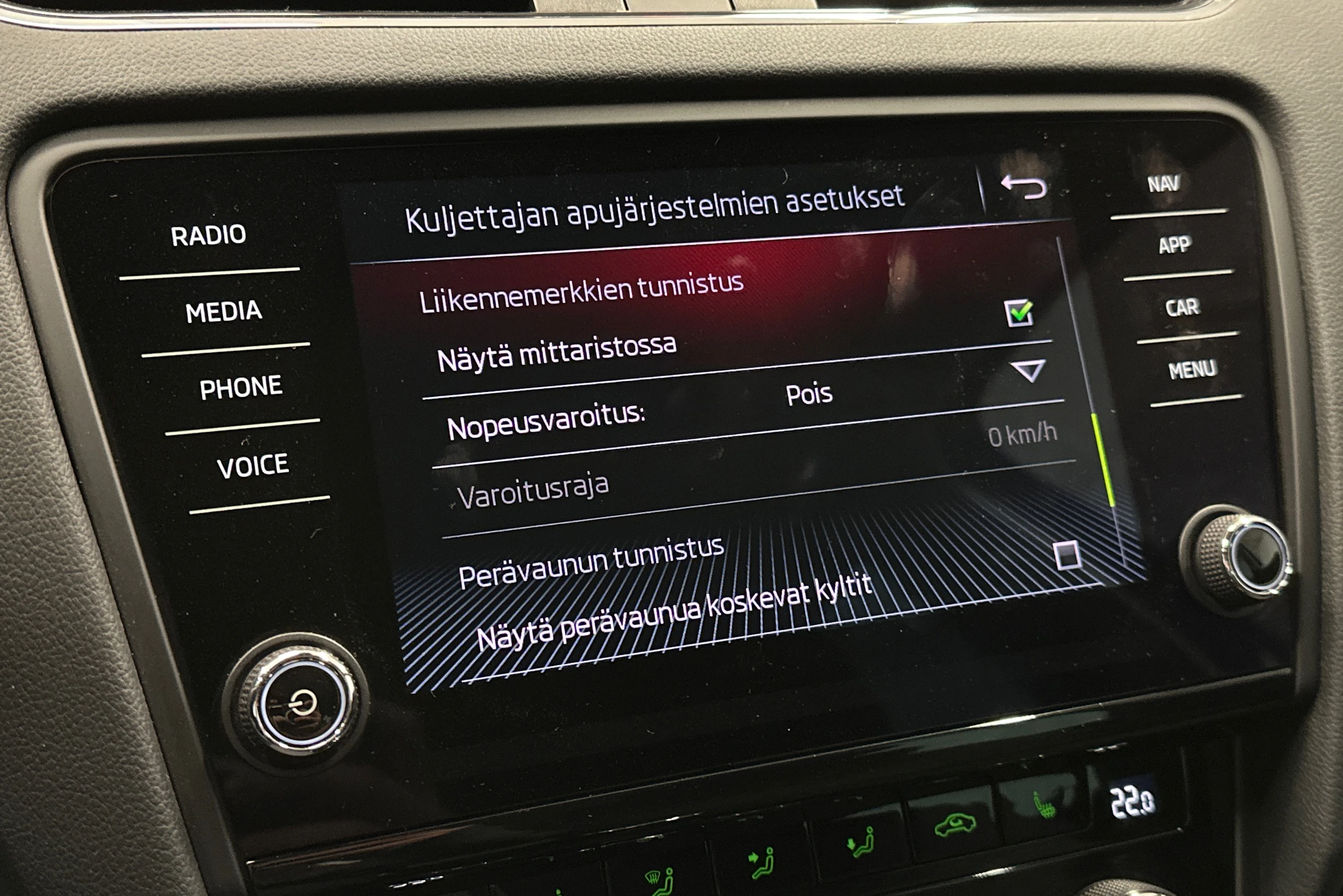 sininen Skoda Octavia 2019 kuva 23.