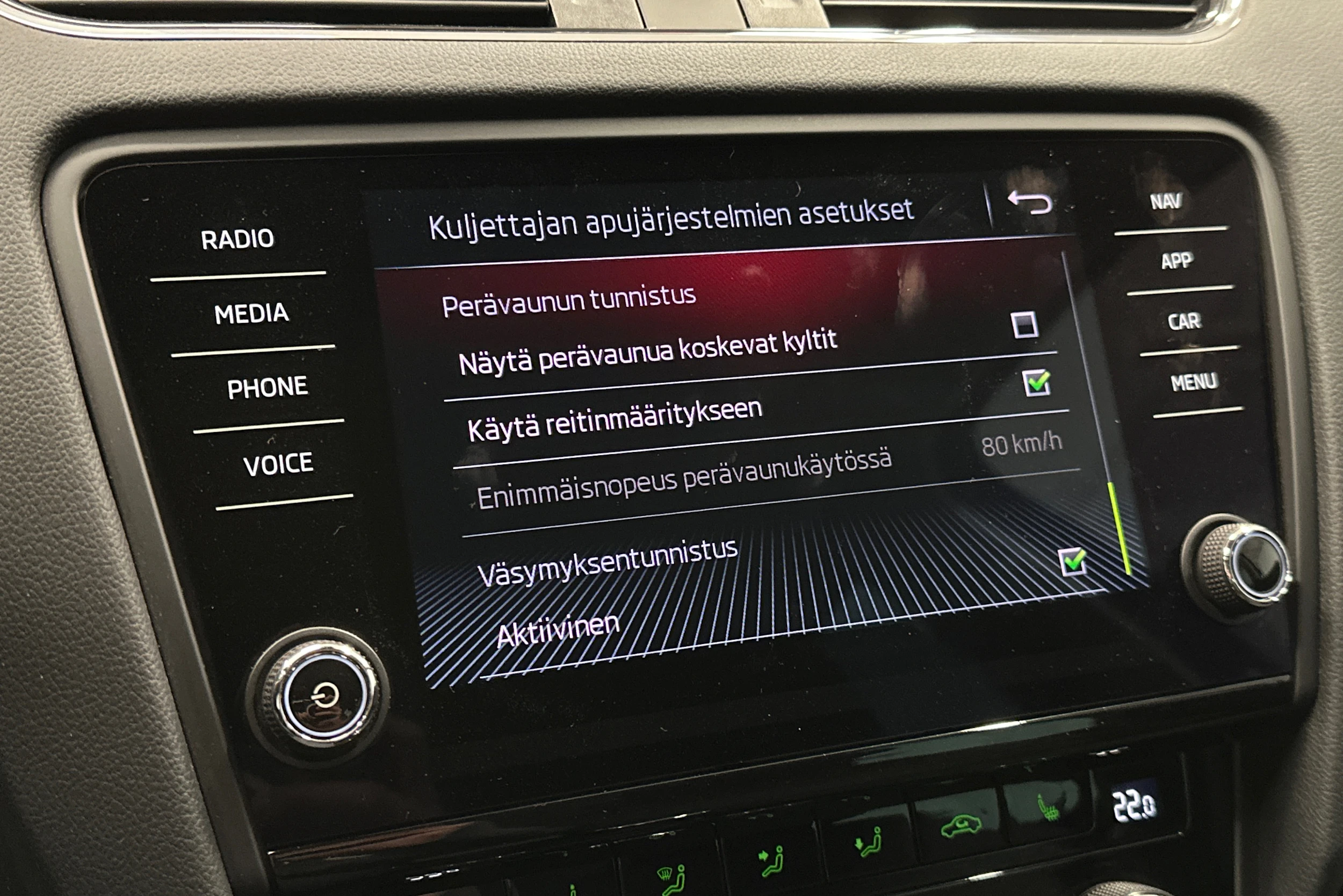 sininen Skoda Octavia 2019 kuva 24.