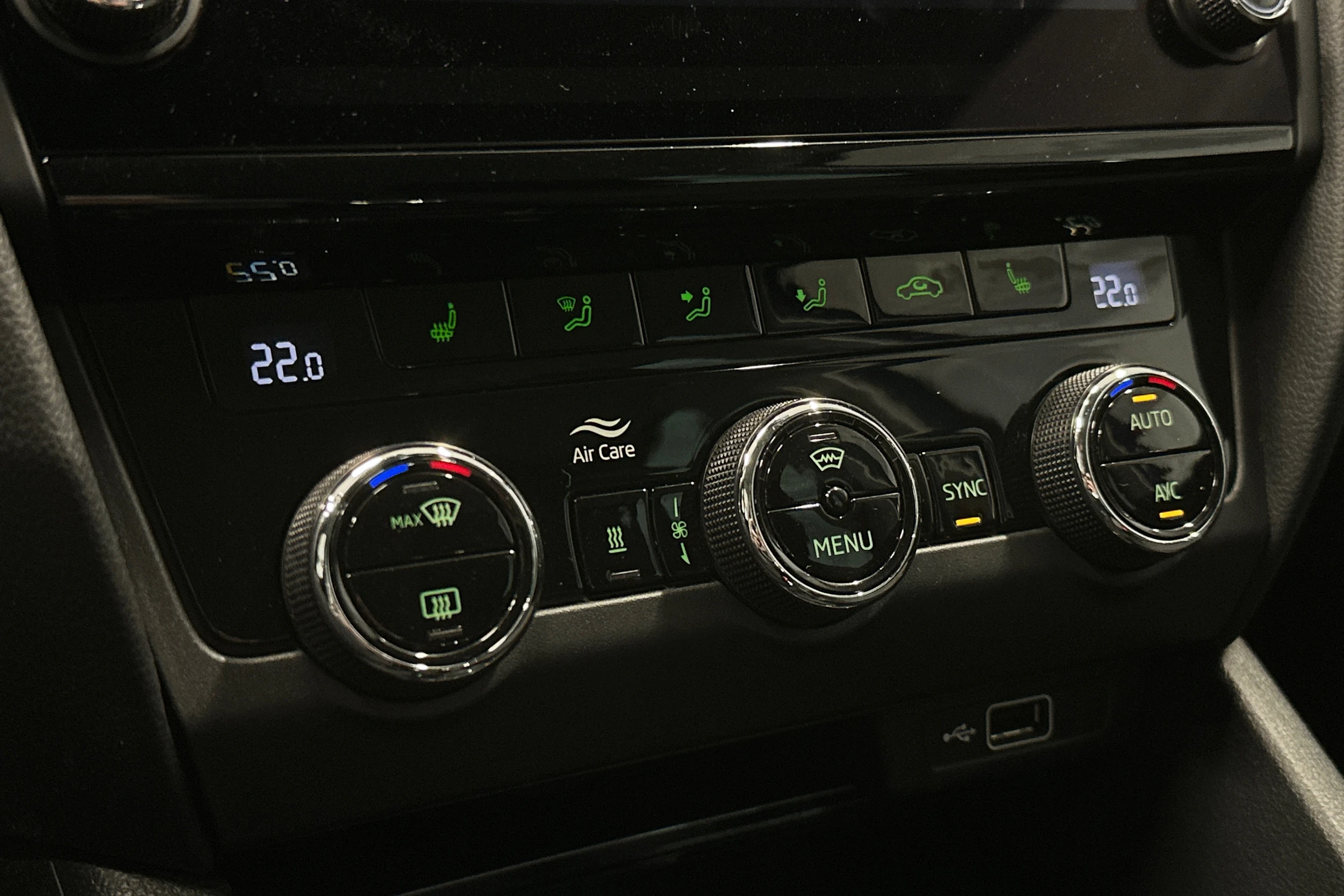 sininen Skoda Octavia 2019 kuva 29.
