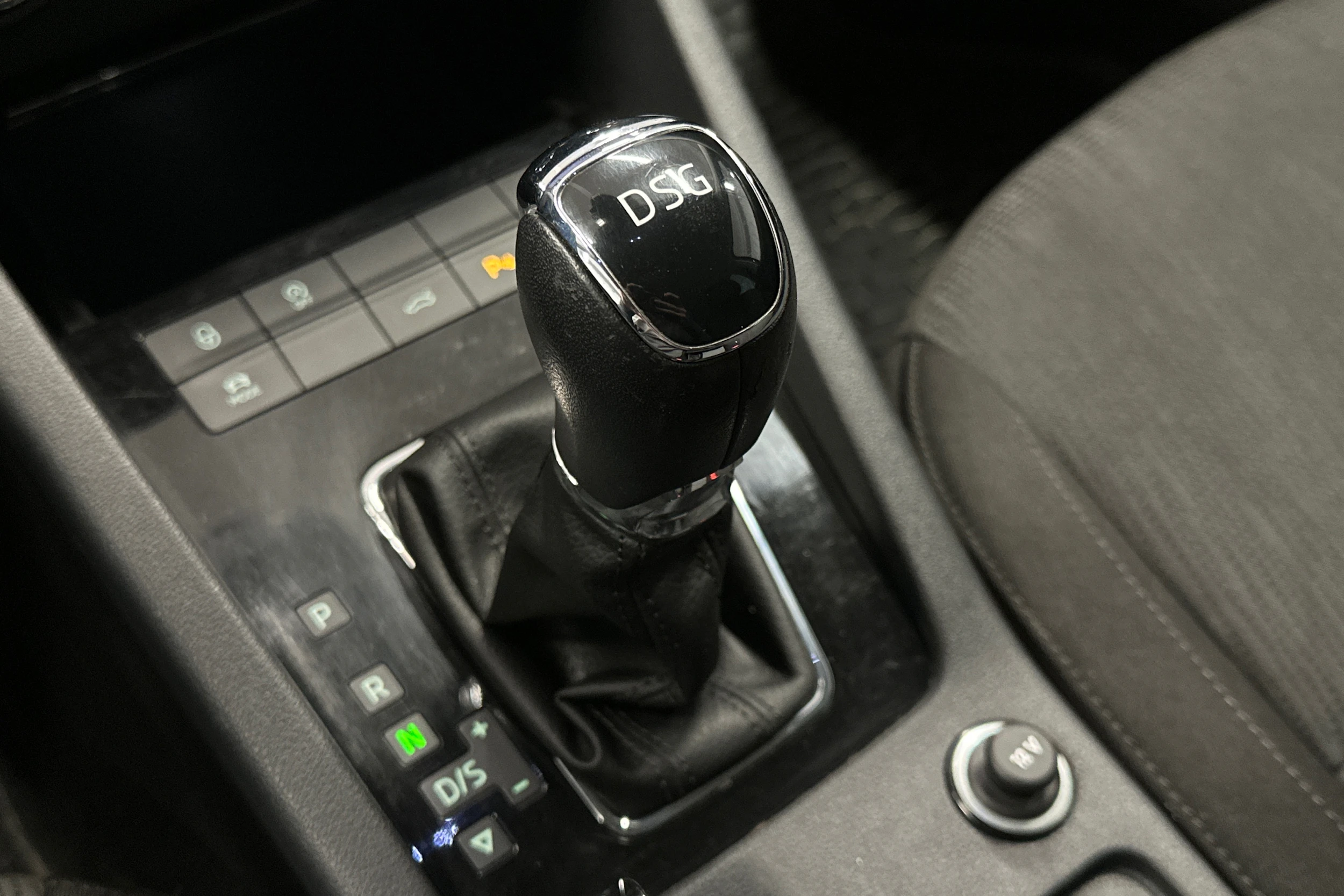 sininen Skoda Octavia 2019 kuva 30.