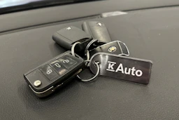 sininen Skoda Octavia 2019 kuva 31.