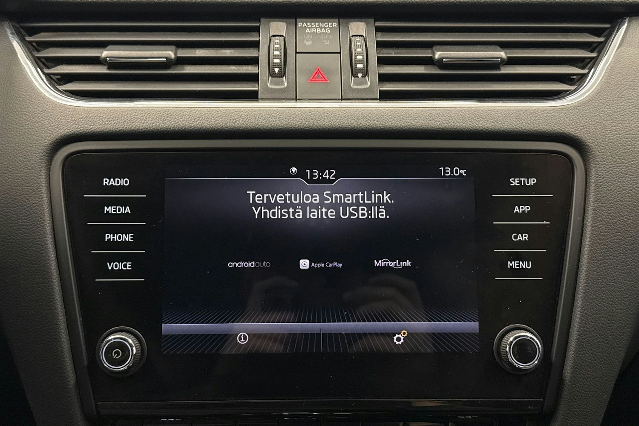 sininen Skoda Octavia 2019 kuva 18.