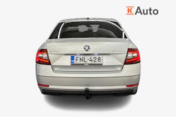 harmaa Skoda Octavia 2019 kuva 4.