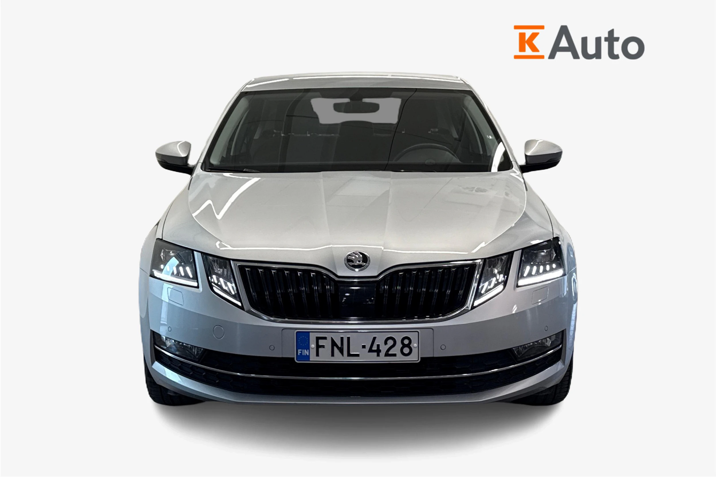 harmaa Skoda Octavia 2019 kuva 5.