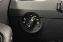 harmaa Skoda Octavia 2019 kuva 21.