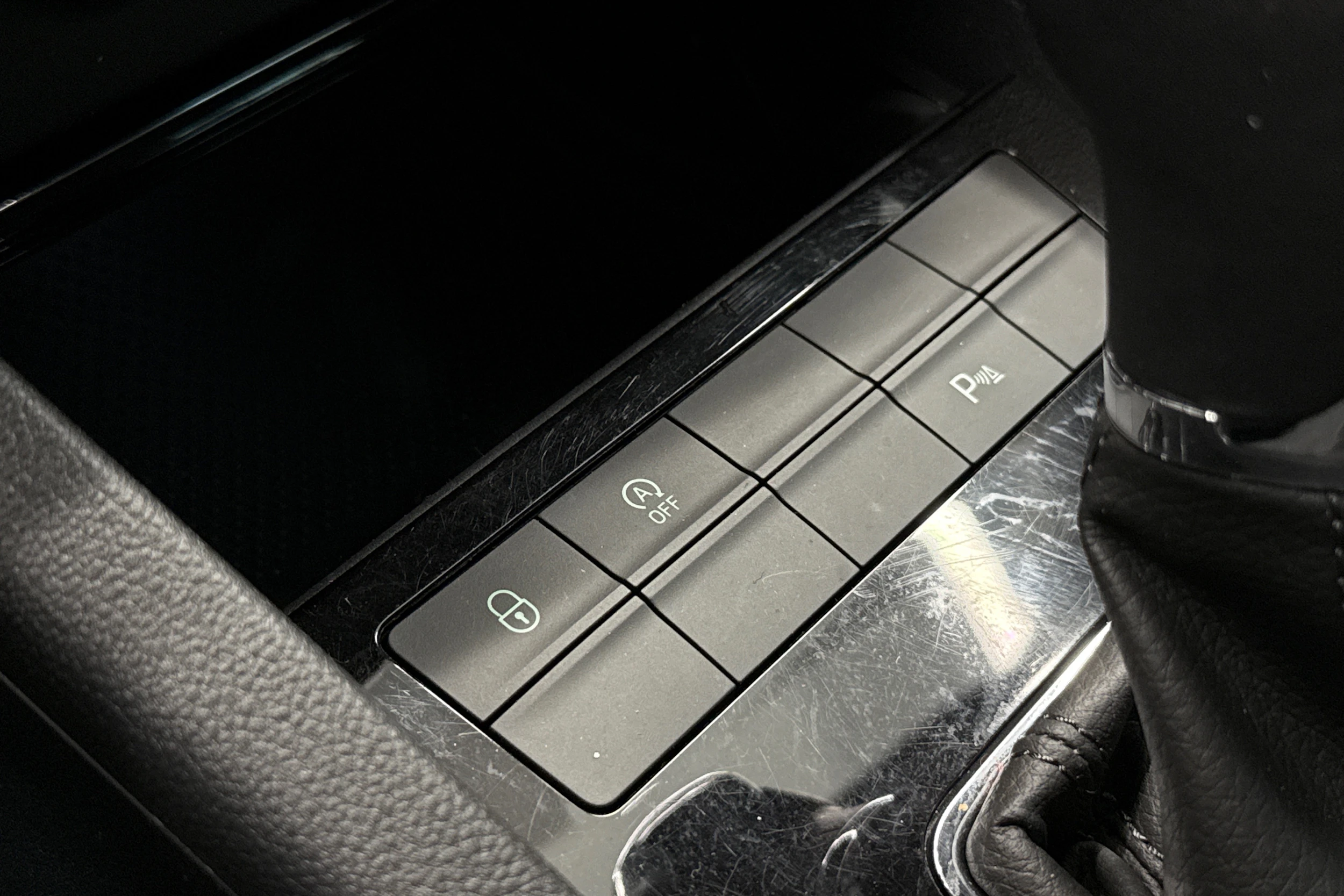 harmaa Skoda Octavia 2019 kuva 24.