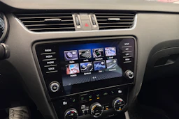 harmaa Skoda Octavia 2019 kuva 27.