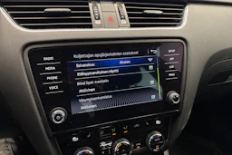 harmaa Skoda Octavia 2019 kuva 30.