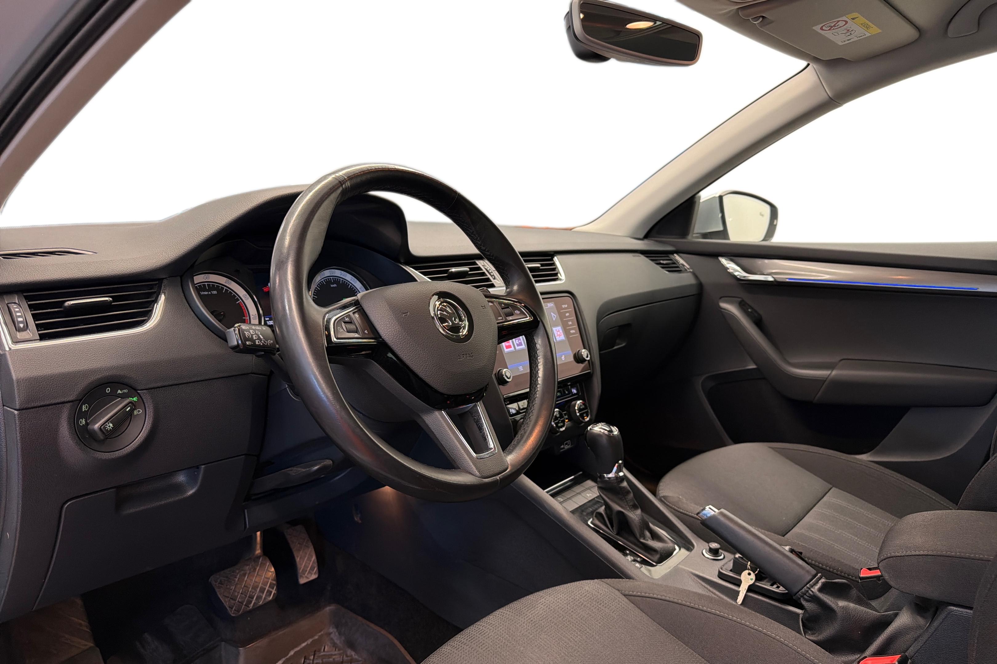 Skoda Octavia 2019, photo 6/31