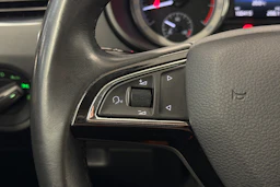 harmaa Skoda Octavia 2019 kuva 15.