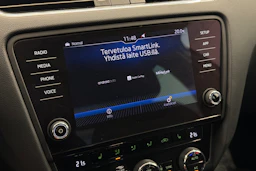 harmaa Skoda Octavia 2019 kuva 25.