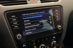 harmaa Skoda Octavia 2019 kuva 26.