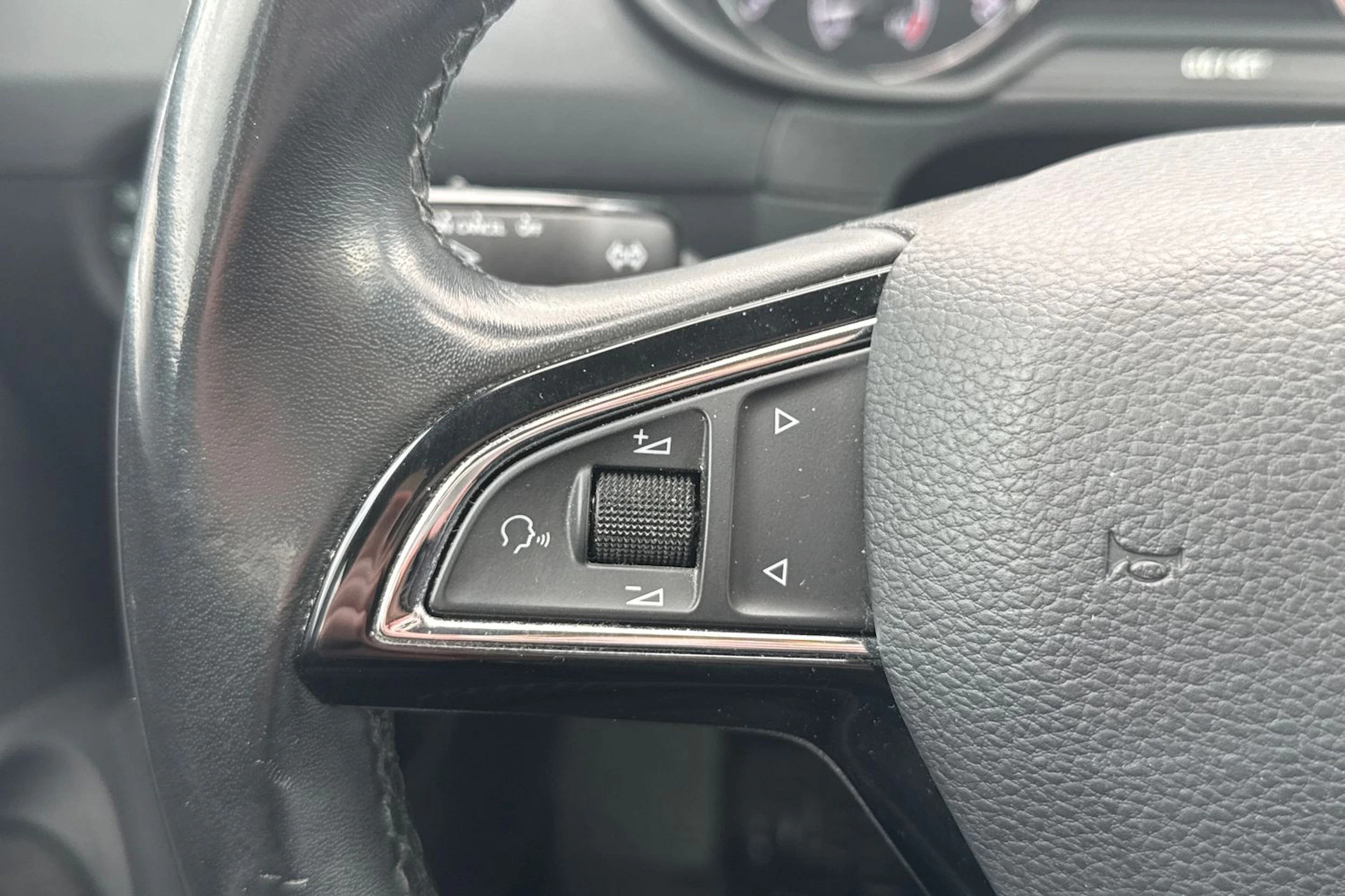 sininen Skoda Octavia 2019 kuva 16.