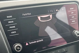 sininen Skoda Octavia 2019 kuva 20.