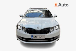 valkoinen Skoda Octavia 2020 kuva 4.