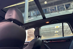 valkoinen Skoda Octavia 2020 kuva 16.