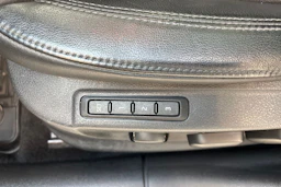 valkoinen Skoda Octavia 2020 kuva 19.