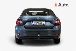harmaa Skoda Octavia 2019 kuva 3.