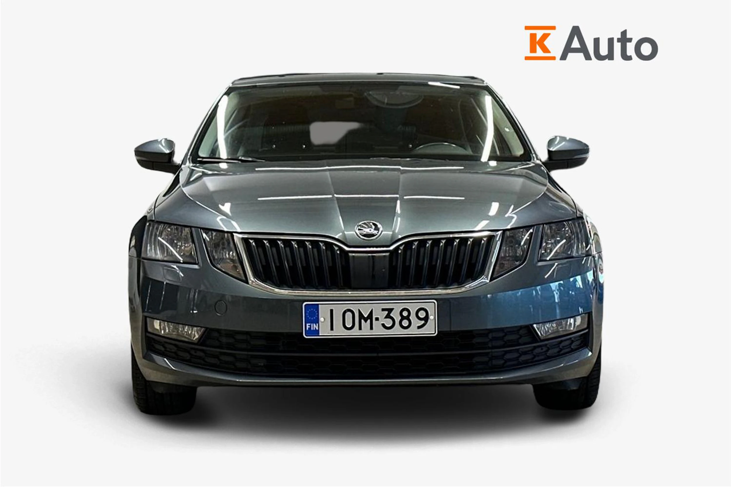 harmaa Skoda Octavia 2019 kuva 4.