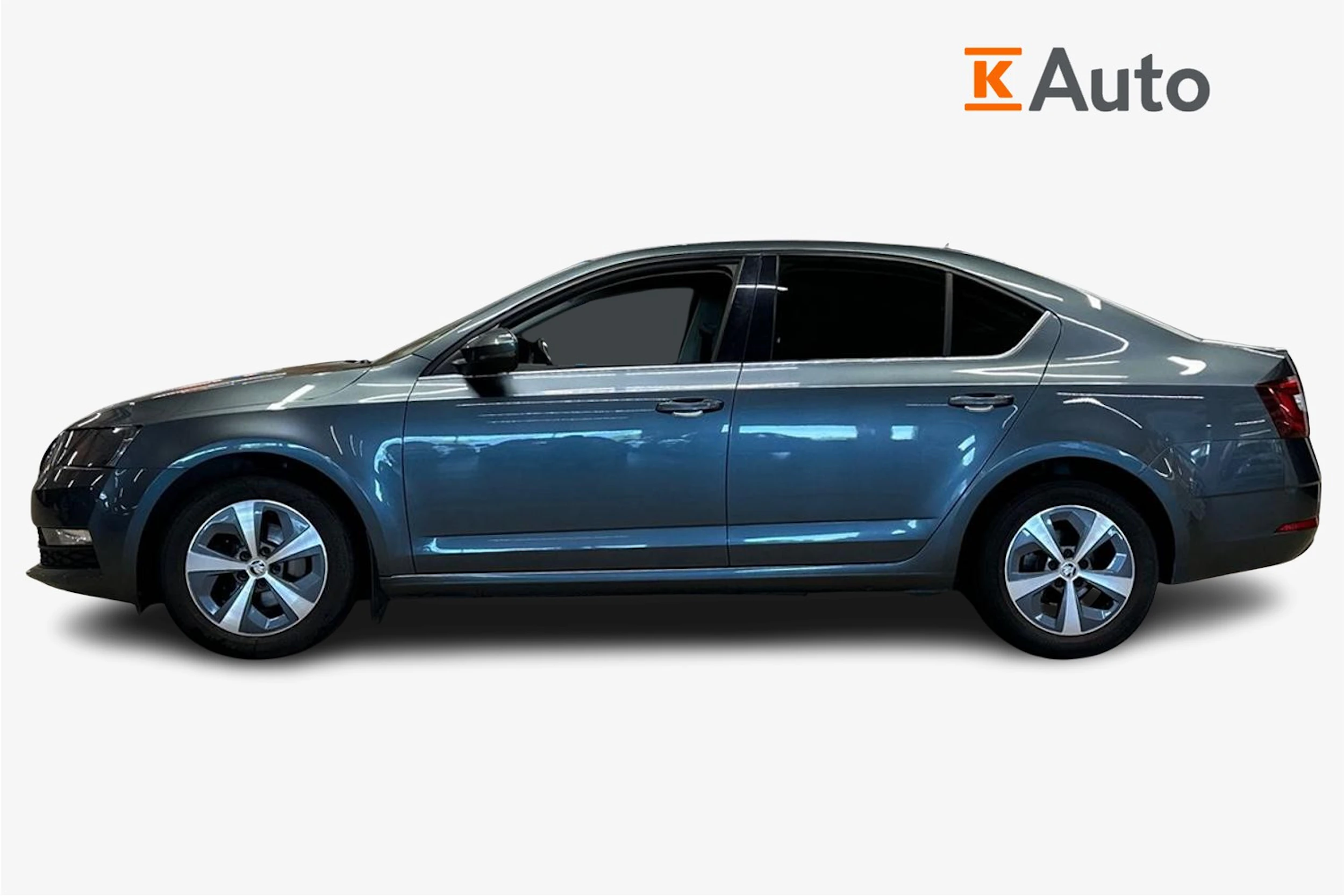 harmaa Skoda Octavia 2019 kuva 5.